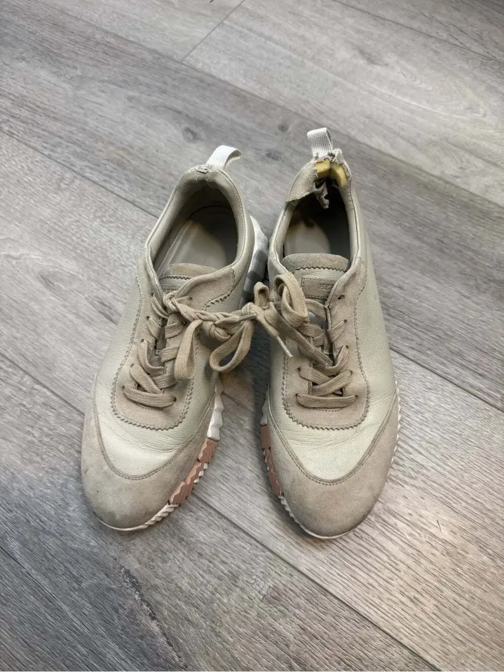 Hermes’ bouncing goatskin suede sneakers beige size 39